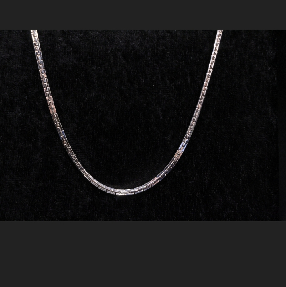 Sarah Coventry vintage silver necklace